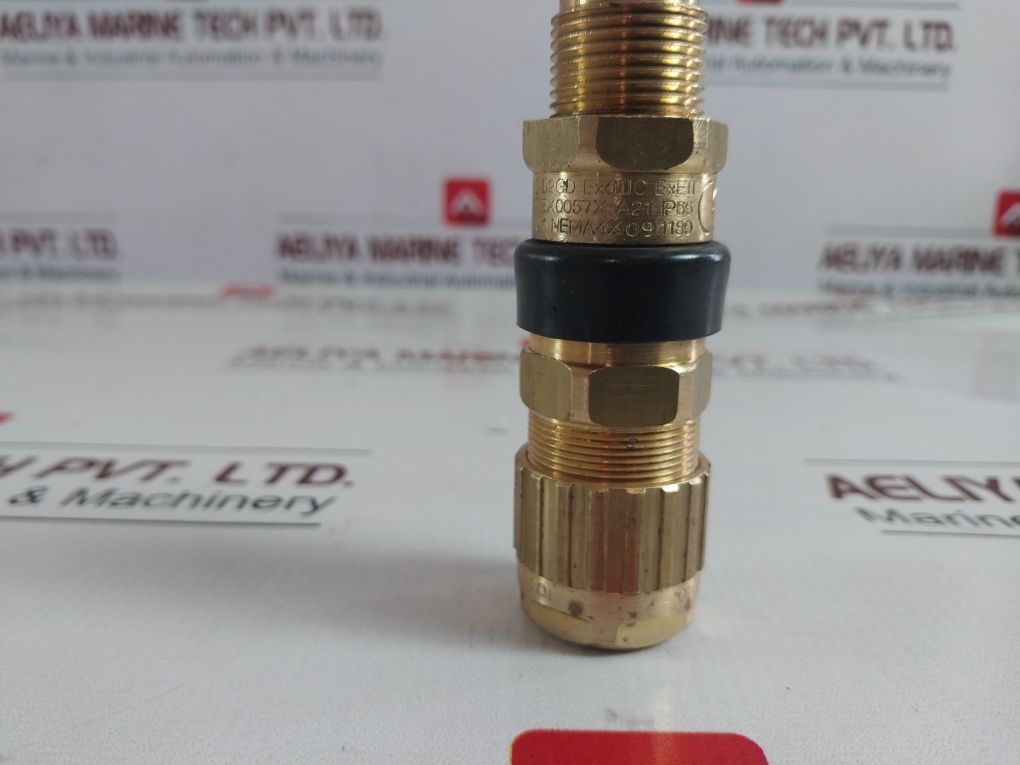 Hawke/Nov 501/453Univ Cable Gland Brass