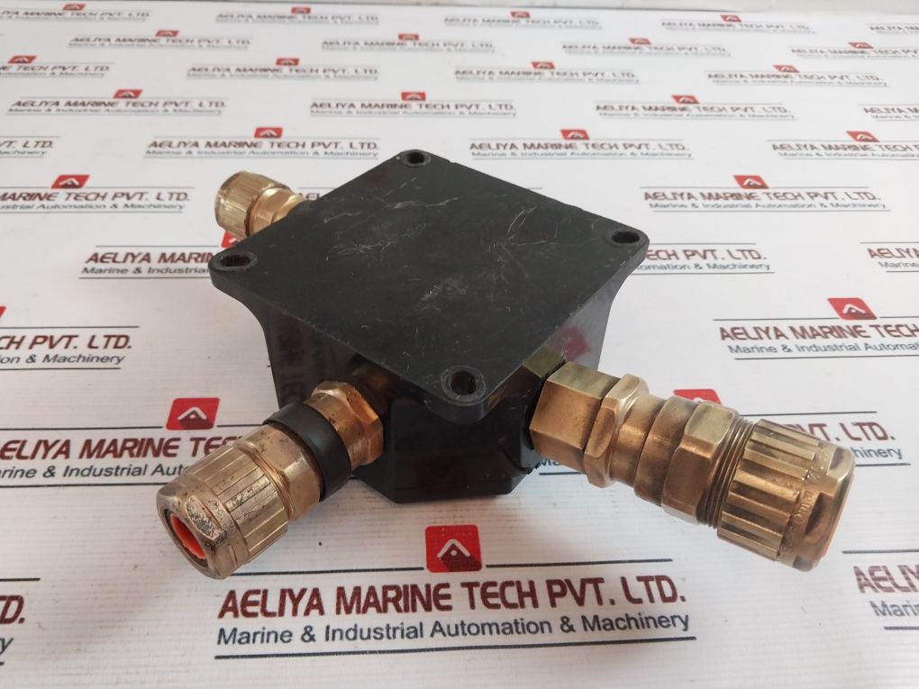Hawke International Pl612 Conduit Junction Box With Three Glands 17A 550V