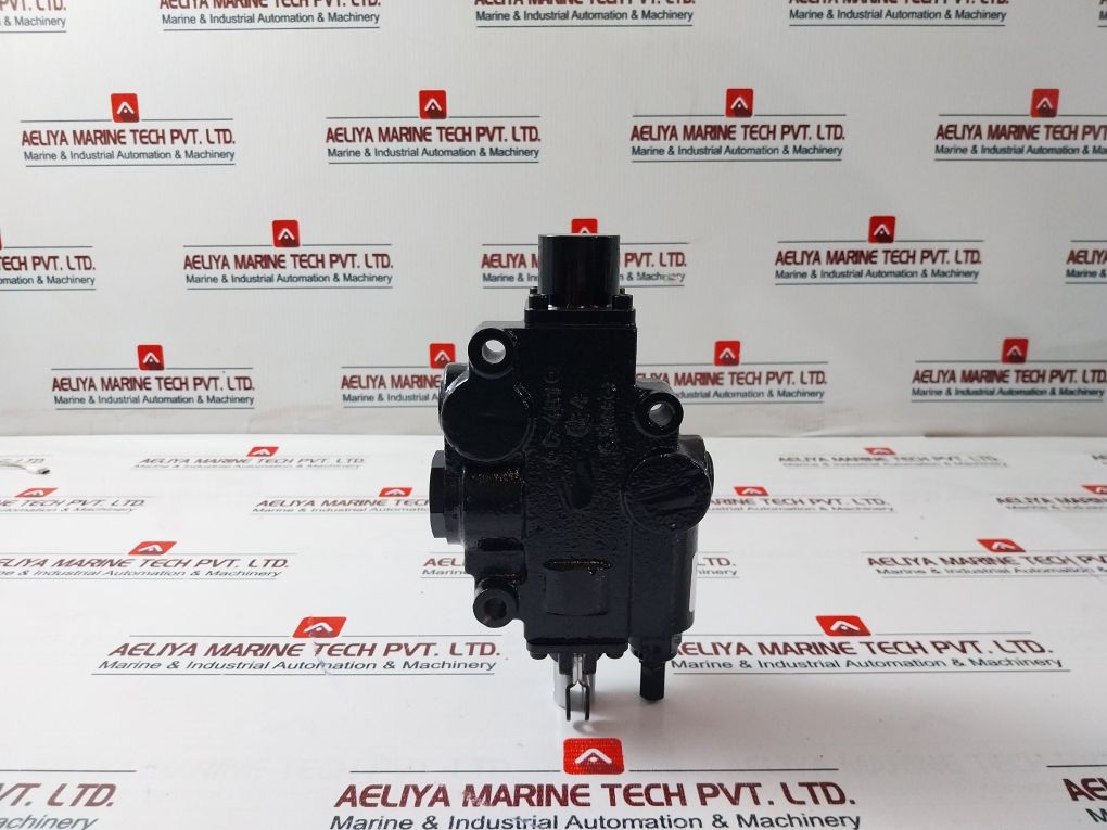 Hci Prince Rd512Ca5A4B1 Directional Control Valve, Single Spool, 3 Ways