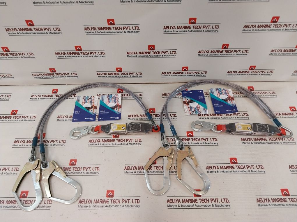 Hercules Nbr15837 Double Steel Cable Lanyard With Connectors