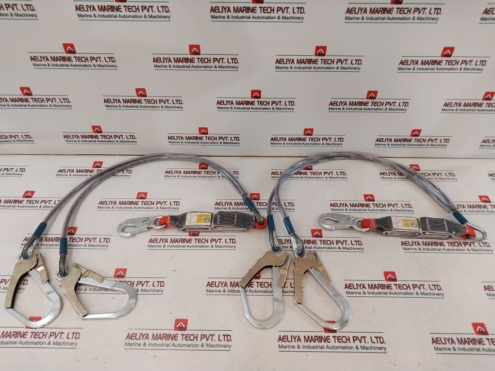 Hercules Nbr15837 Double Steel Cable Lanyard With Connectors