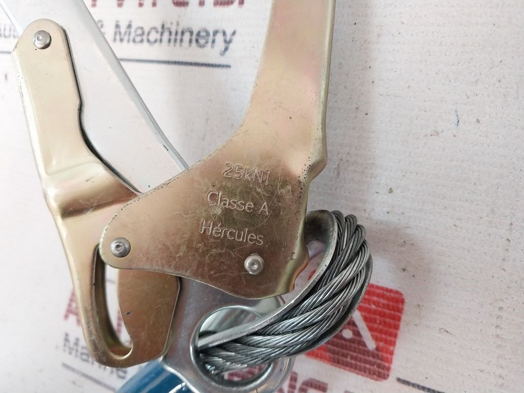 Hercules Nbr15837 Double Steel Cable Lanyard With Connectors