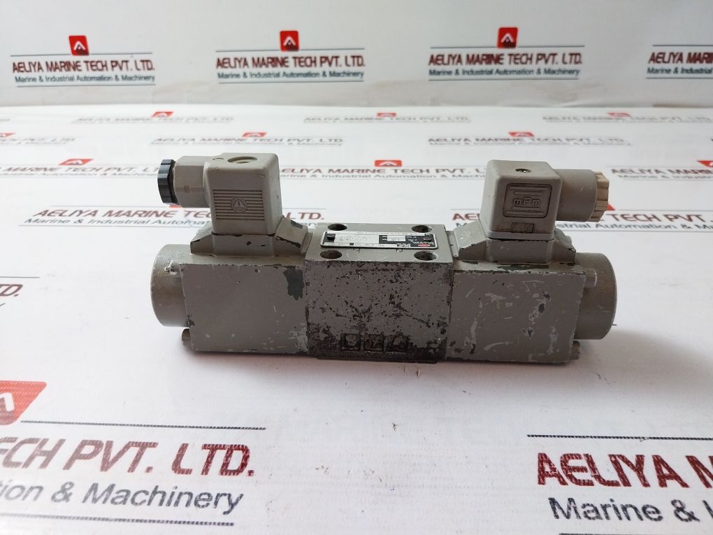 Herion S6Vh10 G 008001100 Solenoid Operated Directional Valve 315 Bar