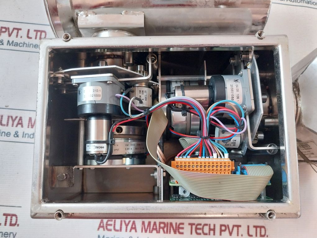 Hernis Pt9/300 (Ip66) Ptz Camera Station 50/60Hz