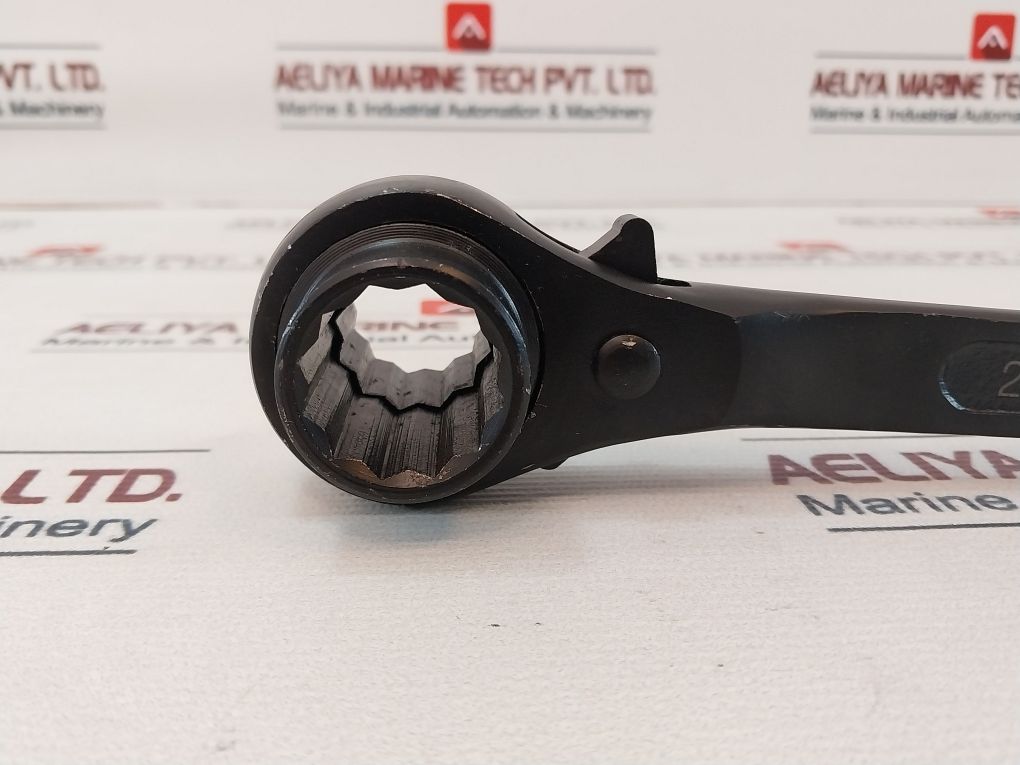 22-24 High Grade Multi-purpose Ratchet Wrench