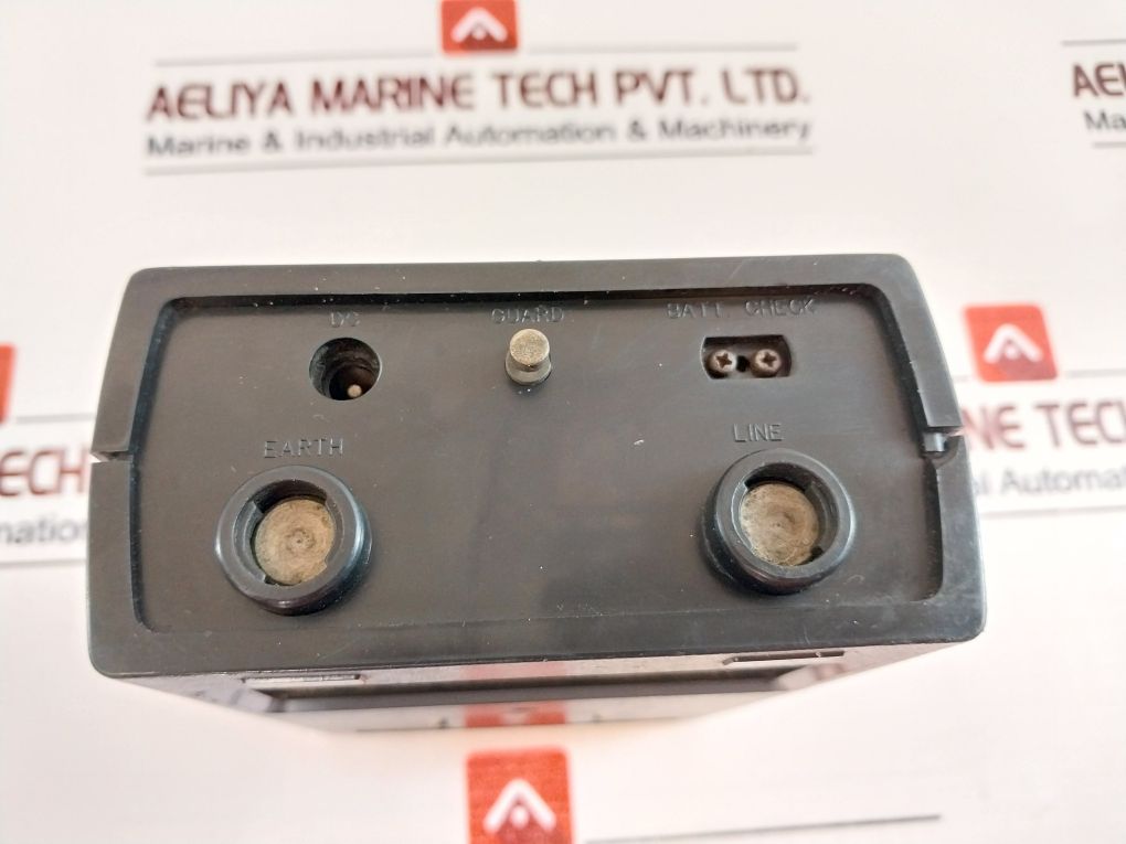 Hioki 3110-03 Battery-powered Insulation Resistance Tester 377215