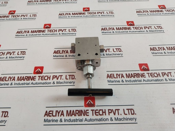 Hip 30-11Hf4 High Pressure Coned And Threaded Valve 30,000 Psi