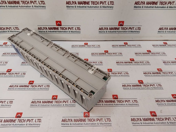 Hitachi Eh-150/Eh-psd/Eh-ax8I/Eh-xd16/Eh-ay4I/Eh-ytp16/Eh-bs11A Rack