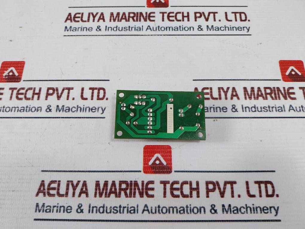 Hitachi S-10796A Printed Circuit Board Ik N9V0