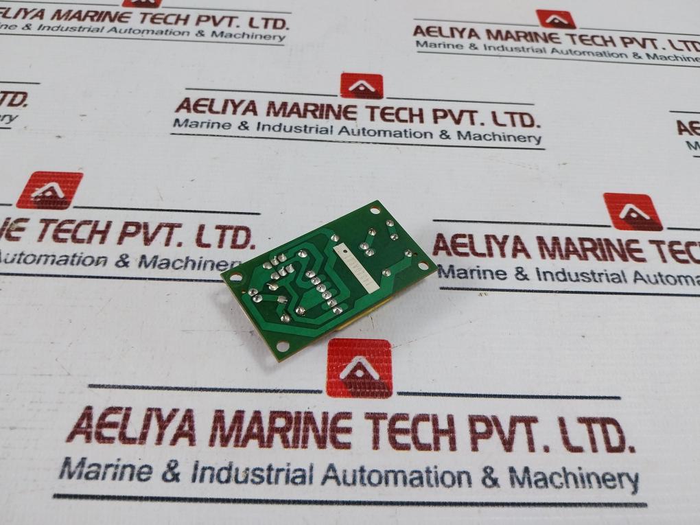 Hitachi S-10796A Printed Circuit Board Ik N9V0