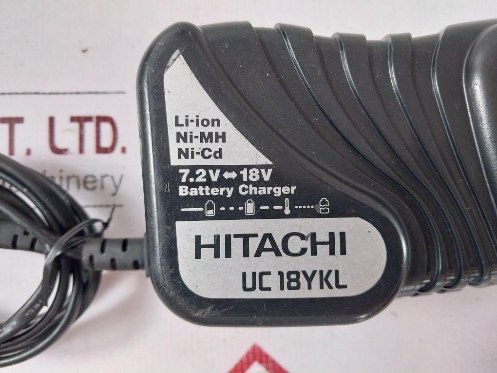 Hitachi Uc 18Ykl Battery Charger
