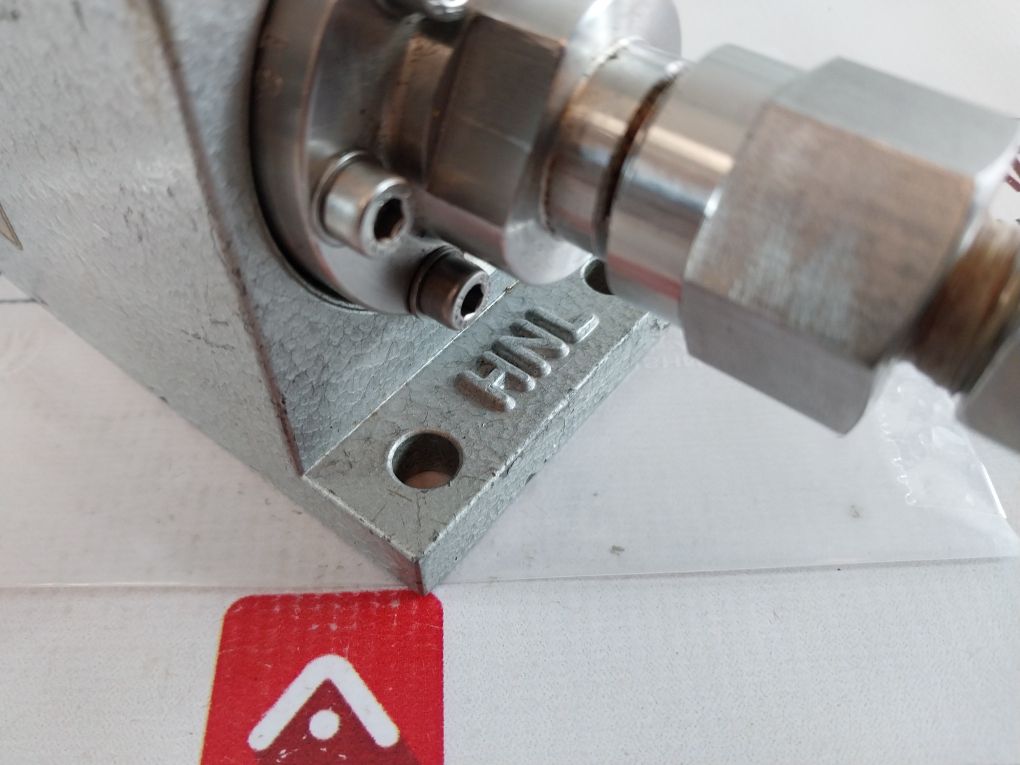 Hnl Series 300 Pressure Switch 0.7 To 7 Bar Type:S346P 7131 14 7515