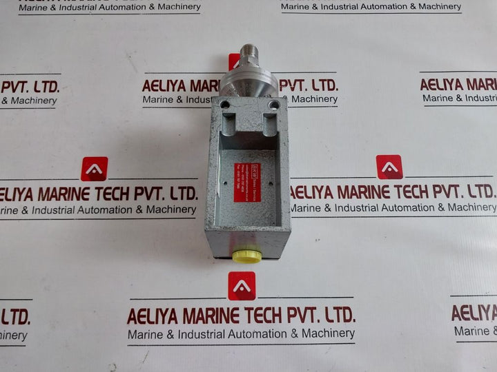 Hnl Series 300 Pressure Switch 3 To 30 Bar Type. S355P 7131 14 7515