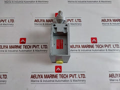 Hnl Series 300 Pressure Switch 3 To 30 Bar Type. S355P 7131 14 7515