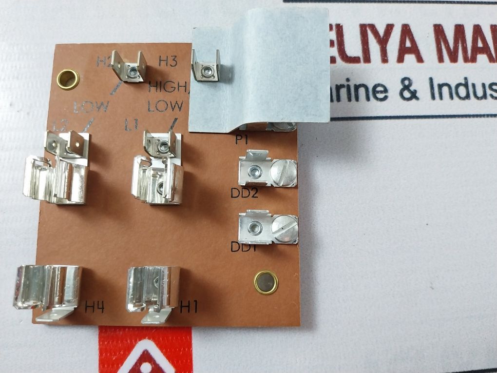 Hobart 114707 Fuse Holder Mounting Board-assembly