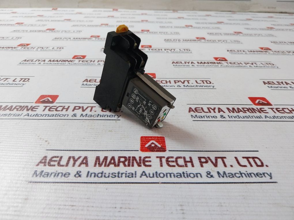 Hokuyo Emt-8 Timer Unit With Base 1/10 Sec 7A 250V