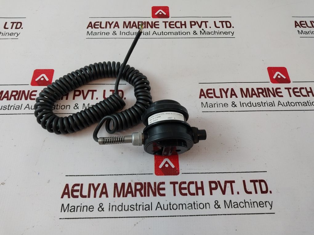 Holmberg 84-15-06980 Dynamic Hand-held Microphone