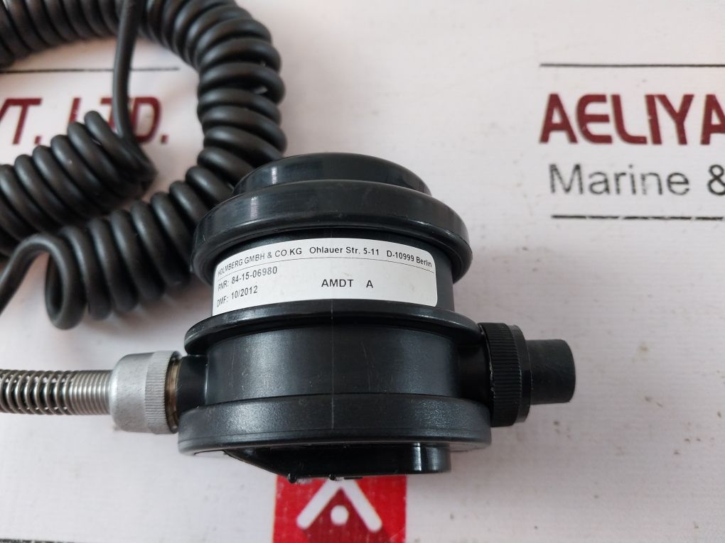 Holmberg 84-15-06980 Dynamic Hand-held Microphone