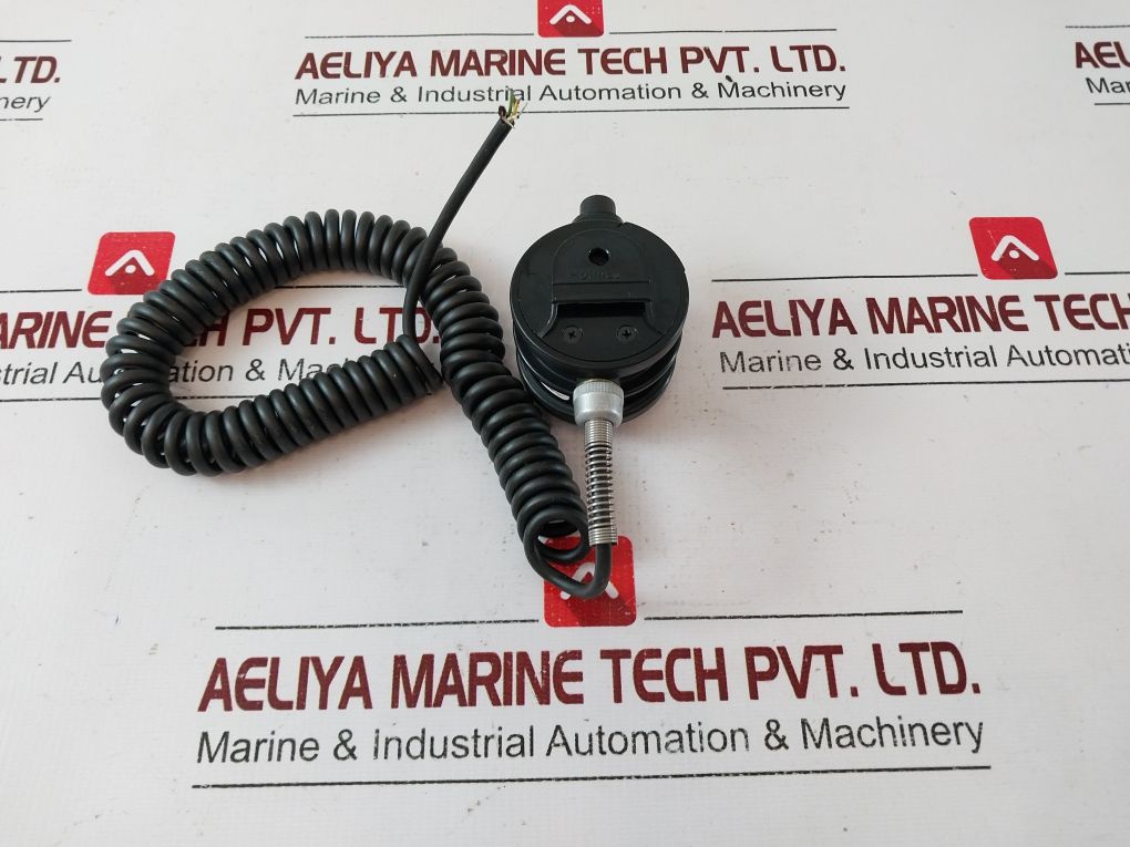 Holmberg 84-15-06980 Dynamic Hand-held Microphone