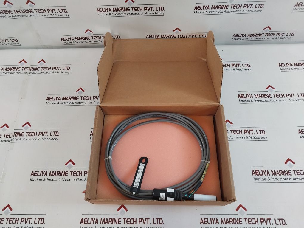 Honeywell Crn 0F11607.5C Conductivity Cell 04973-xx1-333-20-00-010-000