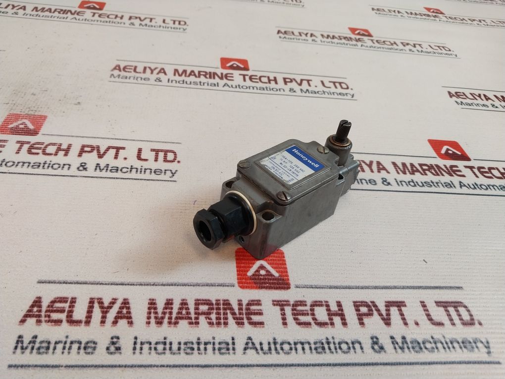 Honeywell 11Ls1-4C Limit Switch 10A-125 250Vac