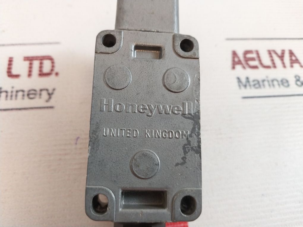 Honeywell 11Ls1-4C Limit Switch 10A-125 250Vac