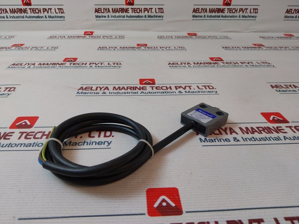 Honeywell 14Ce1-1 Pin-plunger Limit Switch 5A-250V