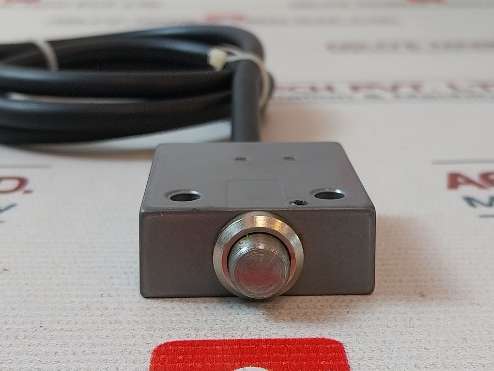 Honeywell 14Ce1-1 Pin-plunger Limit Switch 5A-250V