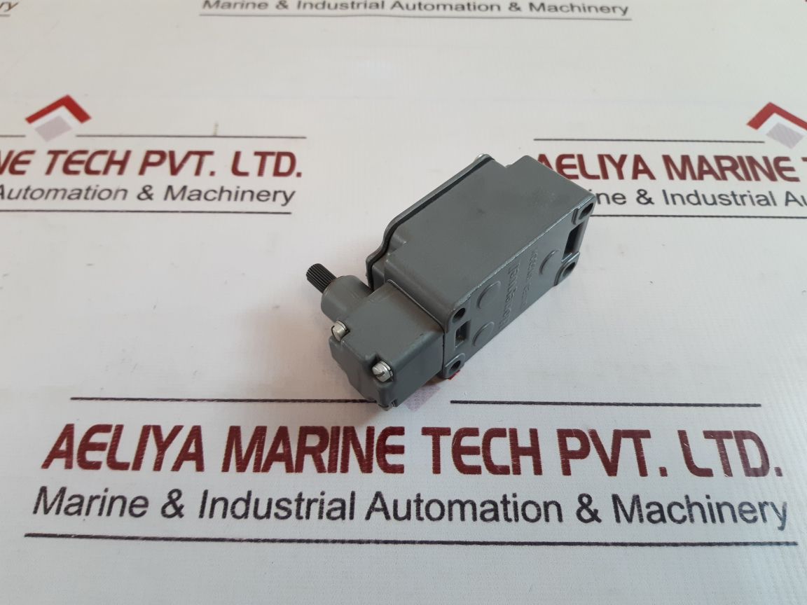 Honeywell 1Ls3-4C Limit Switch
