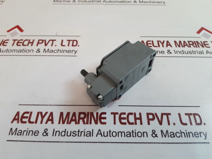 Honeywell 1Ls3-4C Limit Switch
