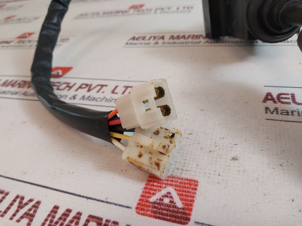Honeywell 32301131 Combination Switch