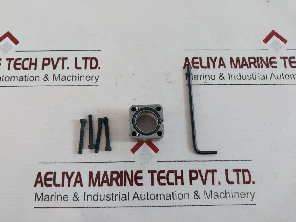 Honeywell 393690-14 Inlet/Outlet Straight Flange Kit