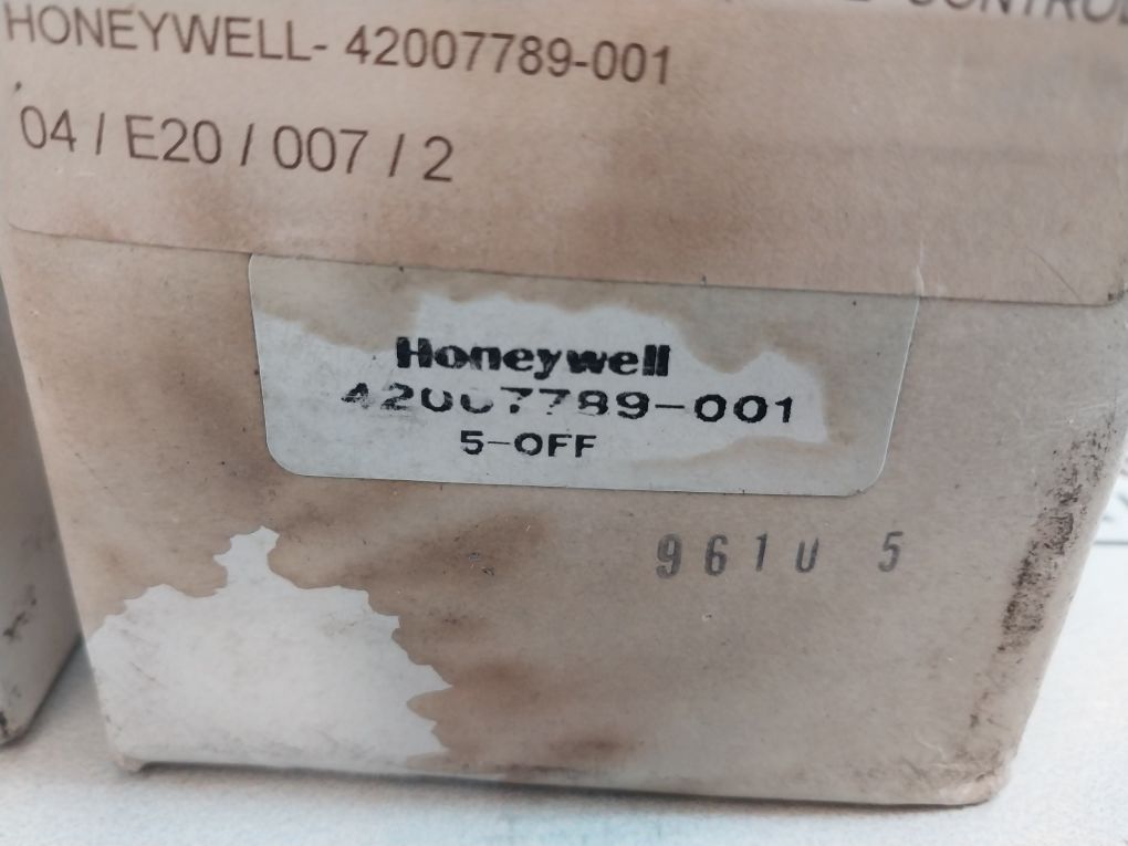 Honeywell 42007789-001 Wall Plates For Temperature Controller