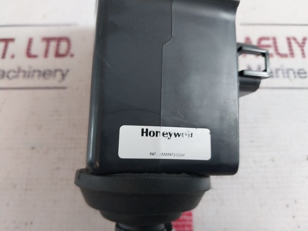 Honeywell 50061839 Lights And Wiper Control
