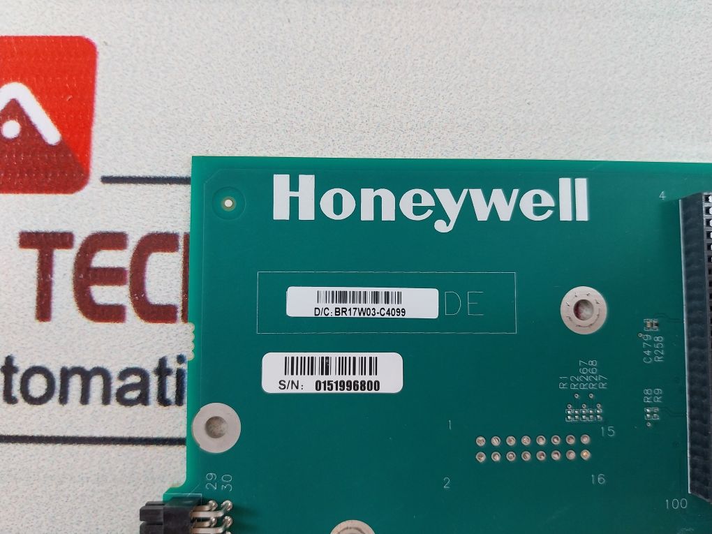 Honeywell 50071066-001 4 Slot I/O Rack Controller