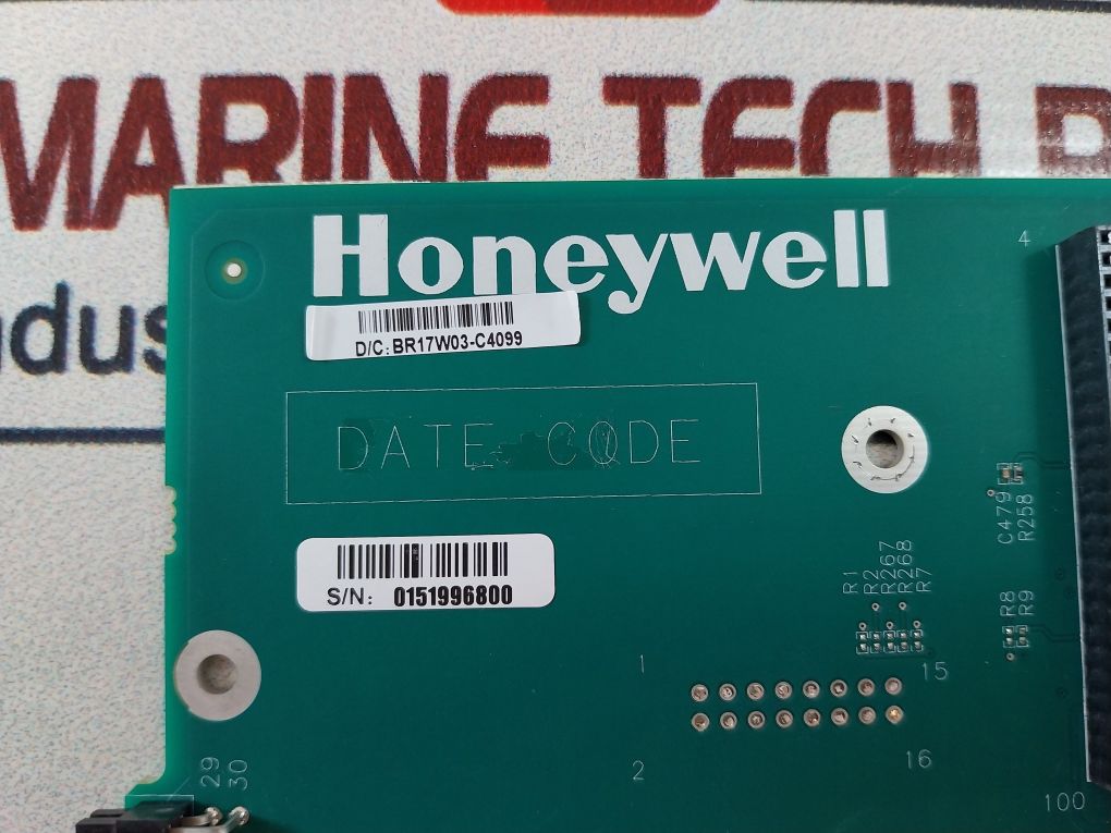 Honeywell 50071066-001 4 Slot I/O Rack Controller