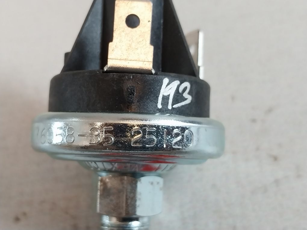 Honeywell 76058-35 Pressure Sensor 