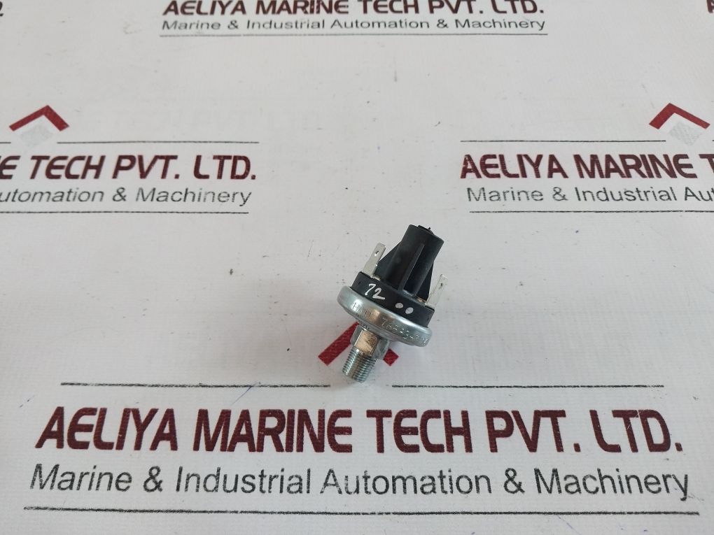 Honeywell 76583-7 Pressure Switch