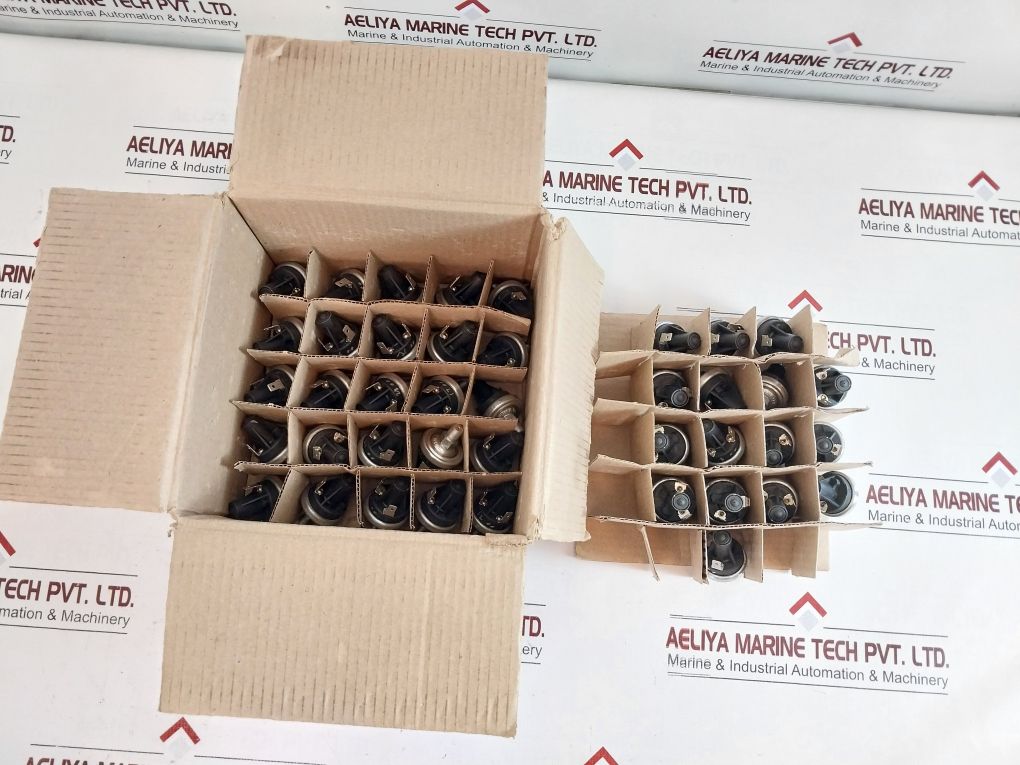 Honeywell 76584-10 Pressure Switch 