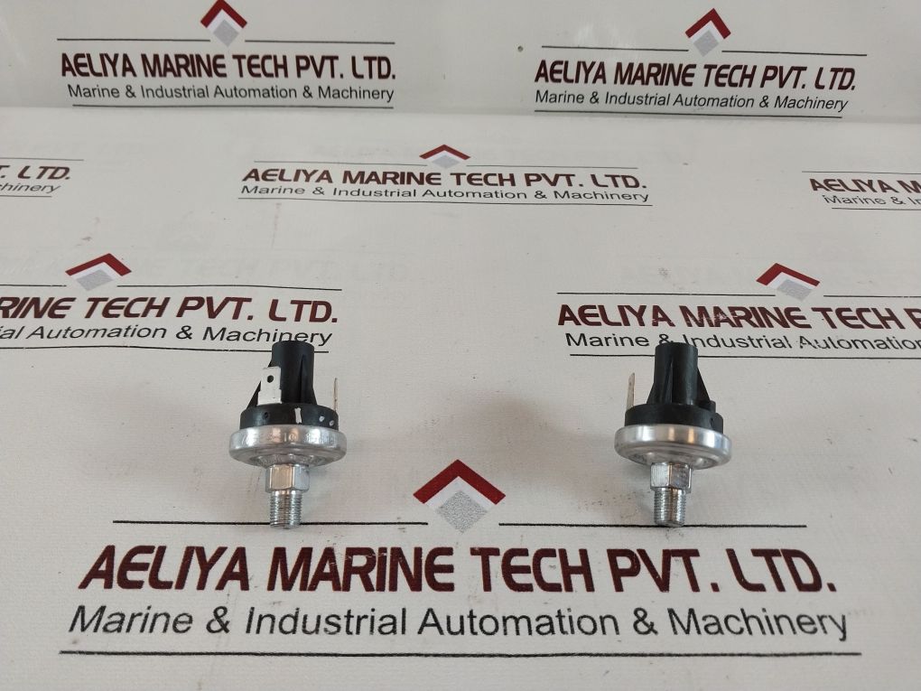 Honeywell 76584-10 Pressure Switch 