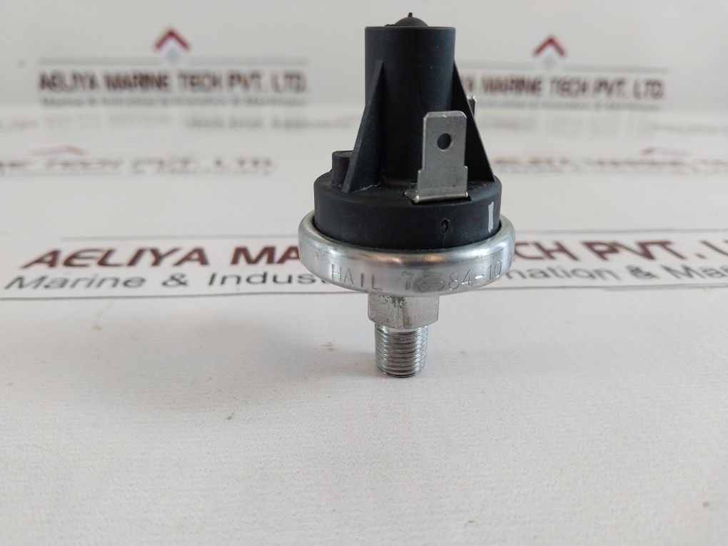 Honeywell 76584-10 Pressure Switch 