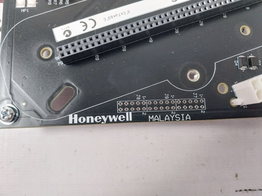 Honeywell 8C-tpoxa1Series 8 Pwa 51307153-175 Rev A Pcb Card