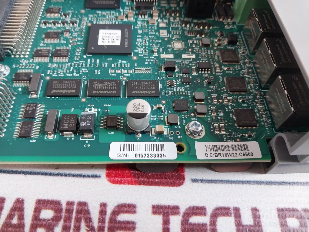 Honeywell 900C75S-0360-00 Controller 50064028-390-c