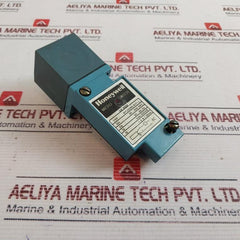 Honeywell 923H26Q-a7T-l Micro Switch 20…250 Vac 45…65 Hz