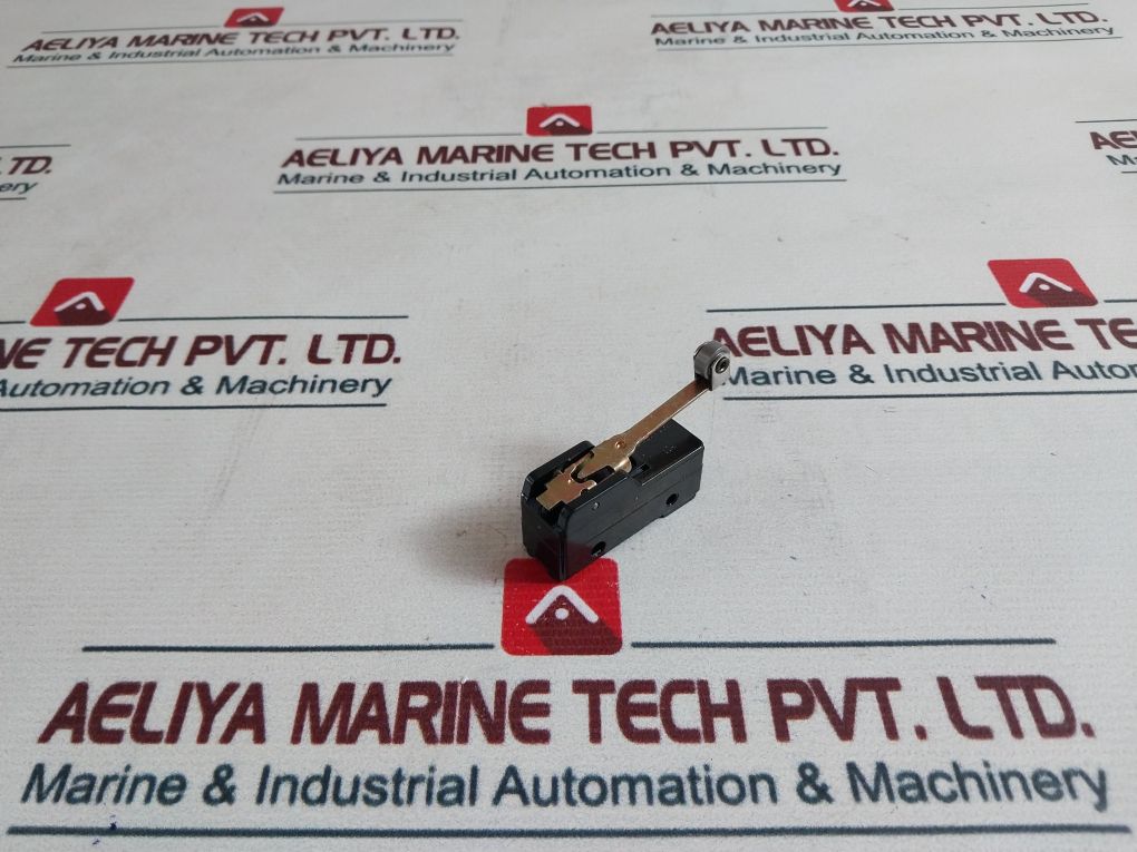 Honeywell Bz-2Rw82 Micro Switch W/Roller Lever Actuator