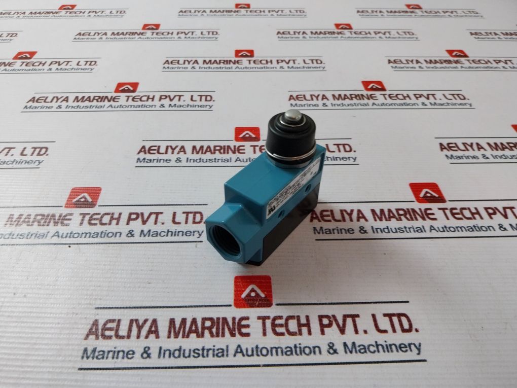 Honeywell Bze6-2Rn-s Micro Limit Switch 1.5A 240Vac