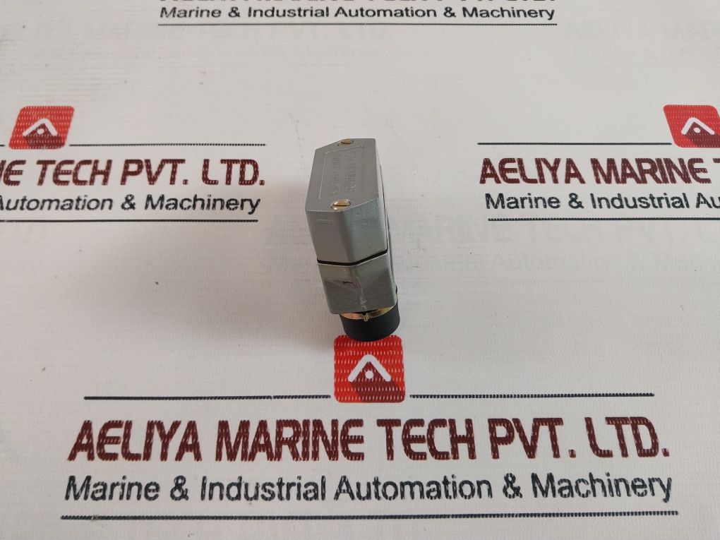 Honeywell Bze6-2Rn Limit Switch 2A-600 Vac