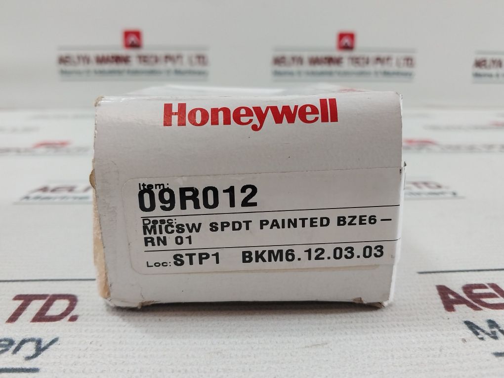 Honeywell Bze6-rn Micro Limit Switch 1.5A 240 Vac