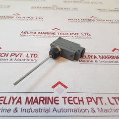 Honeywell bze7-2rn18-c limit switch