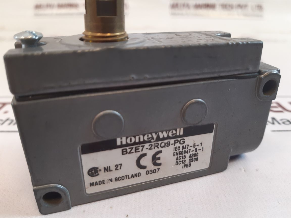 Honeywell Bze7-2Rq9-pg LimitPosition Switch